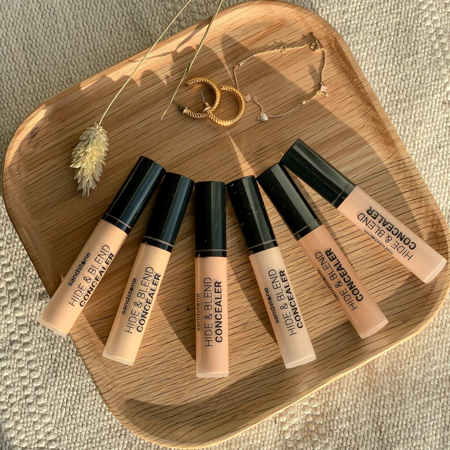 Hide & Blend Concealer N4
