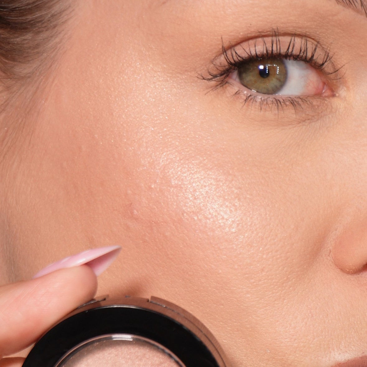 Highlighter 520 Rose Glow