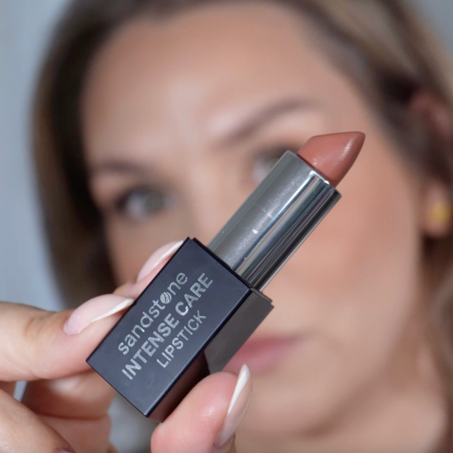 Intense Care Lipstick 45 Hazel