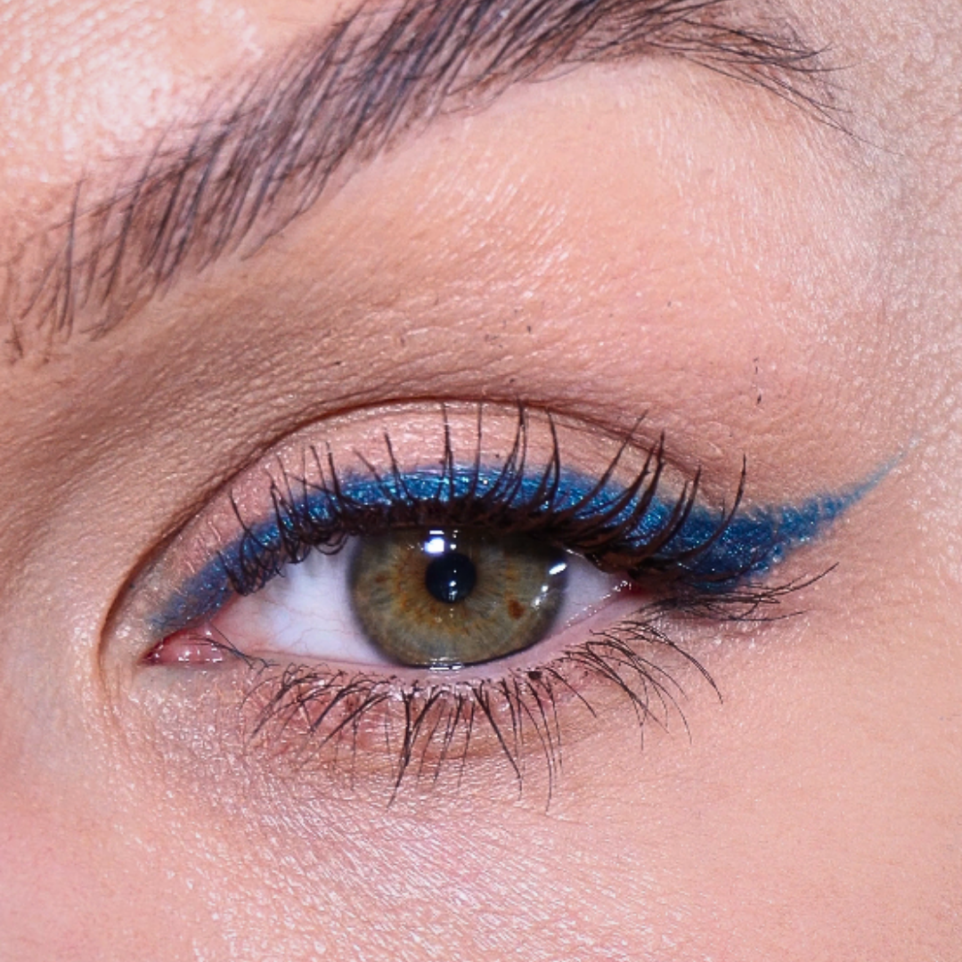 Wasserfester Metallic-Eyeliner 81 Blue Ice