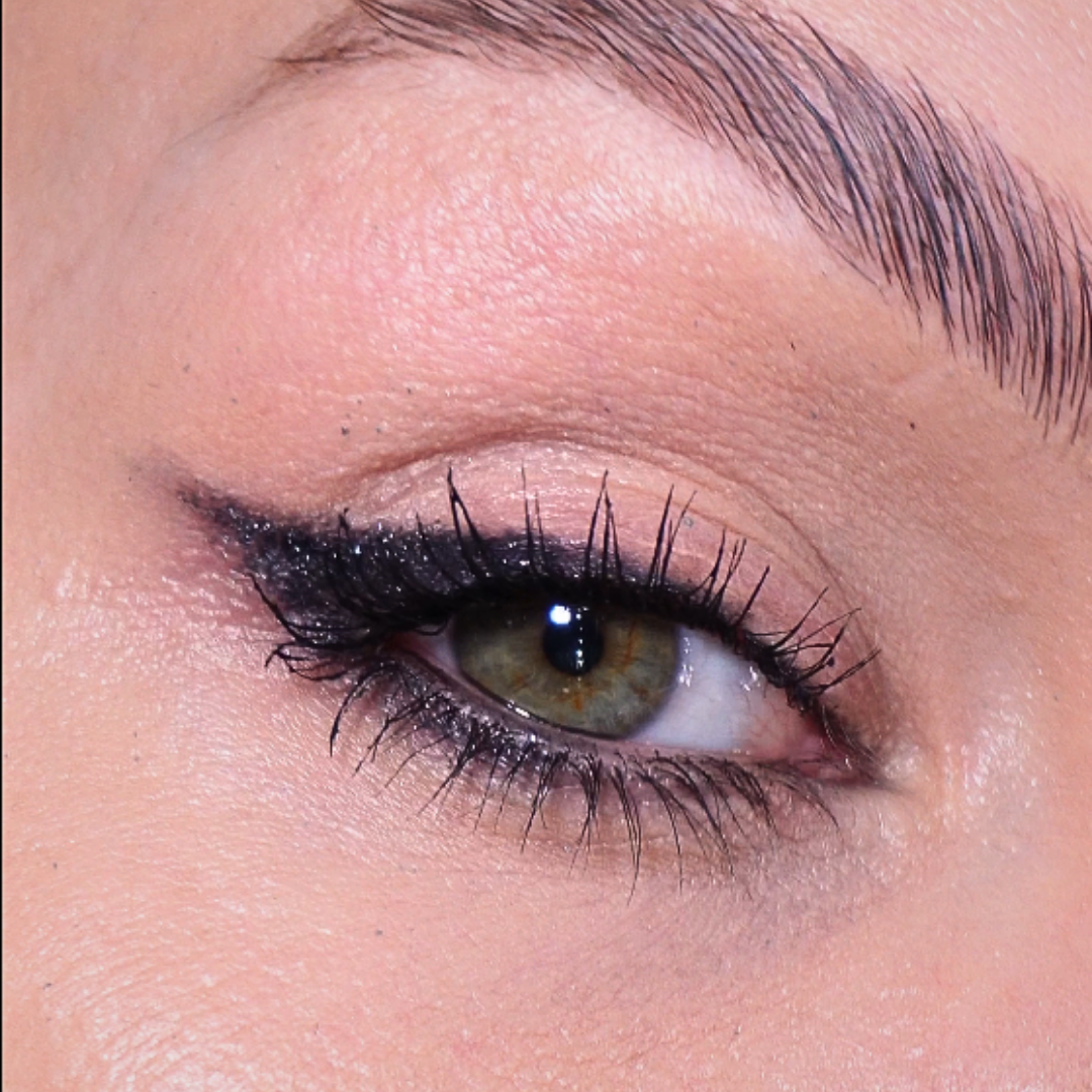 Waterproof Metallic Eyeliner 85 Blackout
