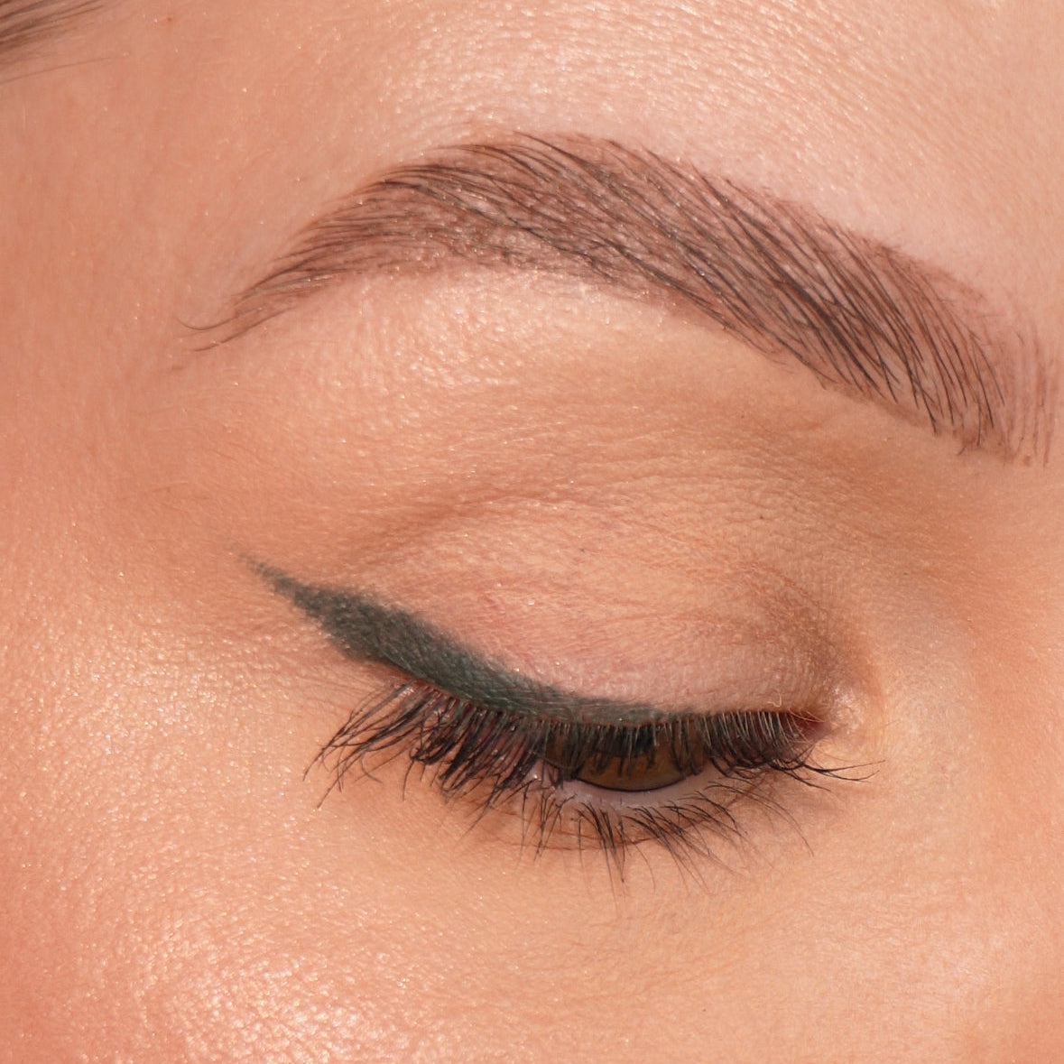 Waterproof Matte Eyeliner Green