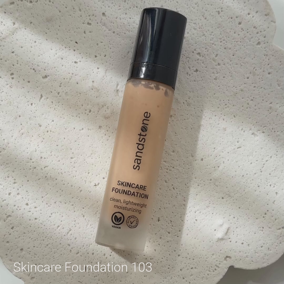Skincare Foundation 103 Light Medium